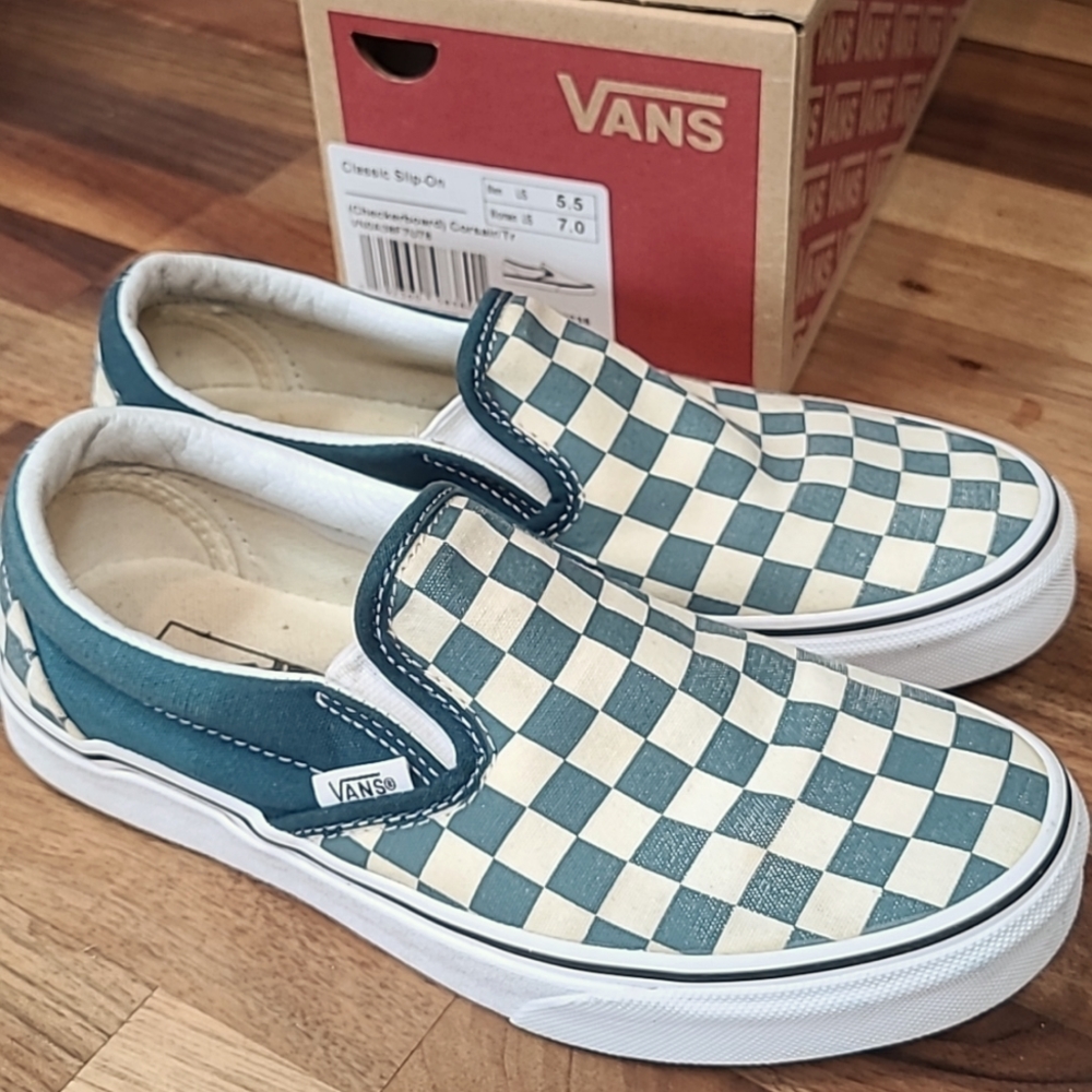 Vans unisex checkerboard slip-ons